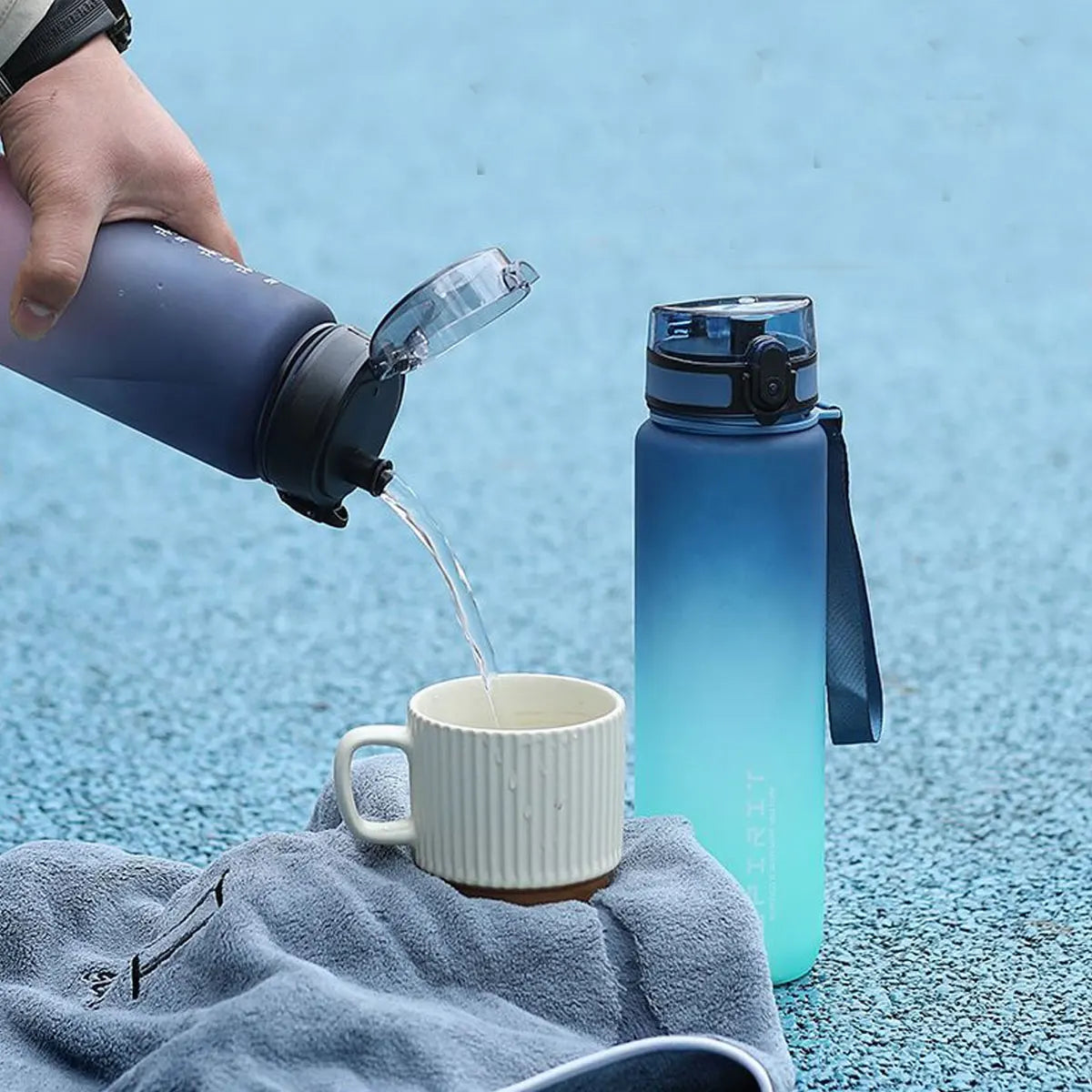 WIFEFUN Gradient Water Bottle Eco Friendly Outdoor Gym